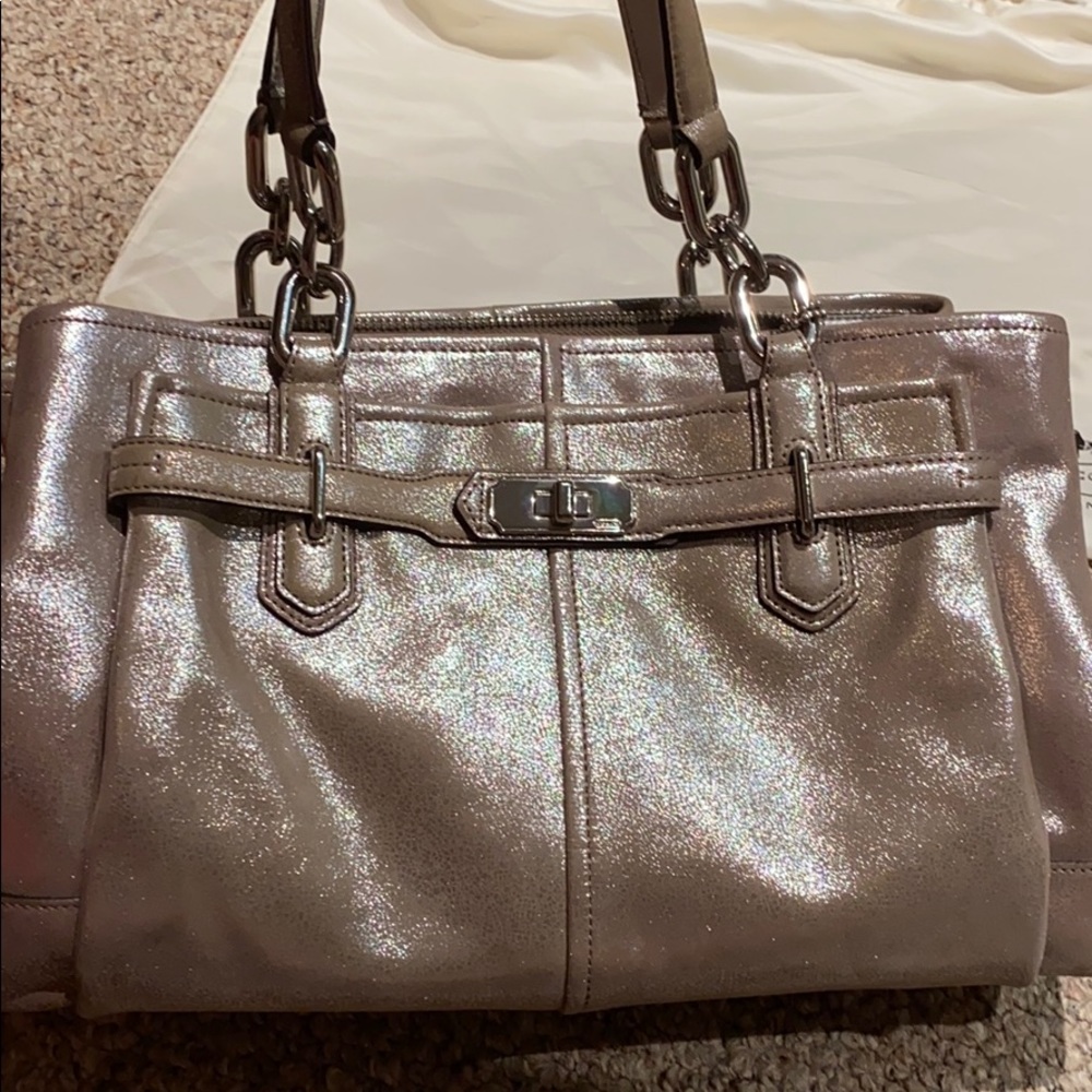 Beautiful Coach Bag - Picture 4 of 9
